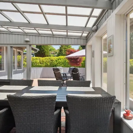 Carena - 1-8km From The Sea In Sealand By Interhome